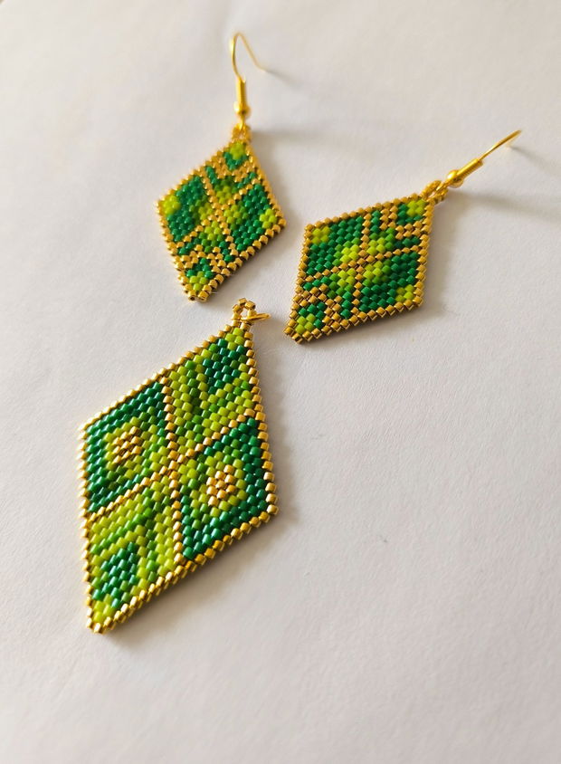 Set cercei si medalion Emerald Green