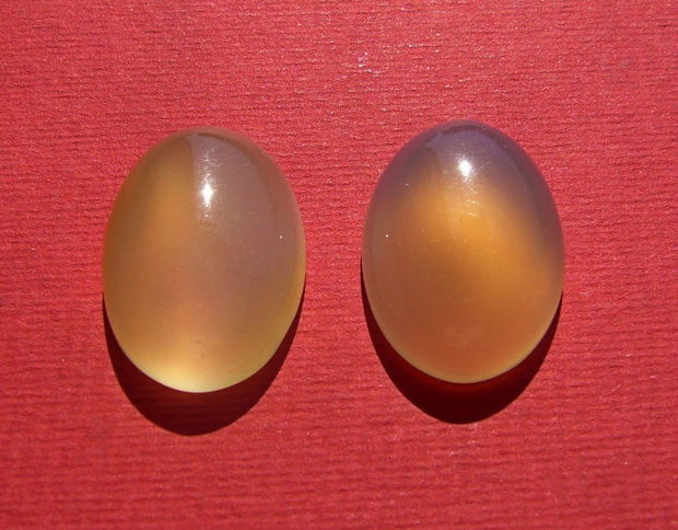 (2 bucati) Cabochon agata galben-pal-degrade aprox 25x18x9 mm