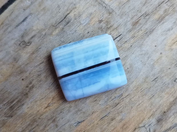 Cabochon opal albastru, 21x18x6 mm