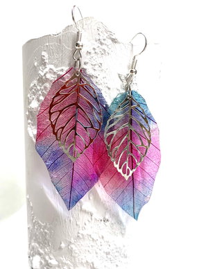Cercei handmade unicat din rasina si frunze naturale