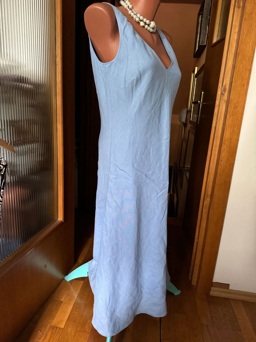 ROCHIE LAURA ASHLEY DIN ÎN MĂRIME 38E 12 GB