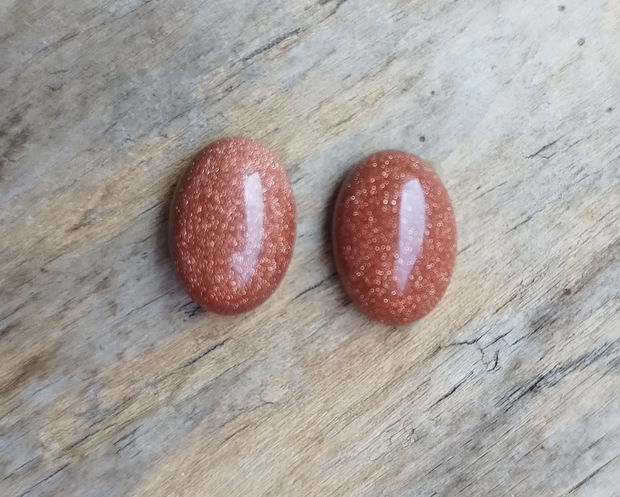 Cabochon goldstone (piatra soarelui) 14x10x5 mm