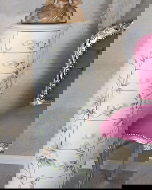 Comoda Shabby Chic din lemn pictat