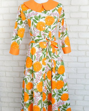 Rochie Camasa Portocale cu Guler Mare Rotund