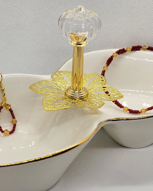 Set delicat din mărgele de sticlă și de nisip