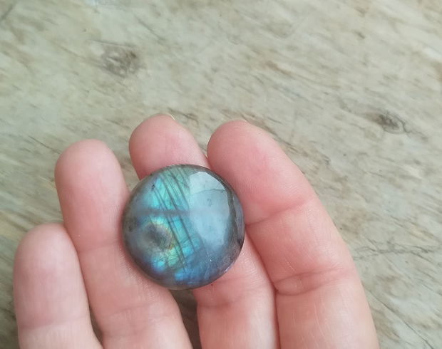 Cabochon labradorit, 28 mm