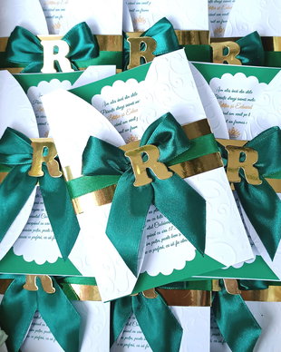 Invitații botez băieți cu inițială Royal Green