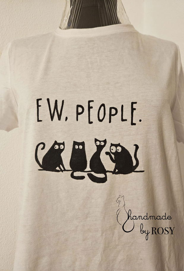 Tricou pictat manual cu pisici- Ew people