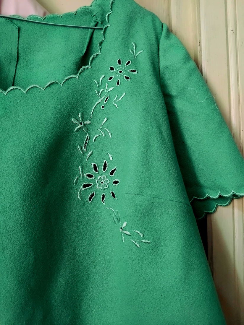 Bluza brodata, verde