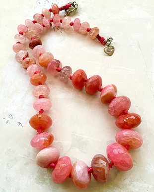 Colier agate roz