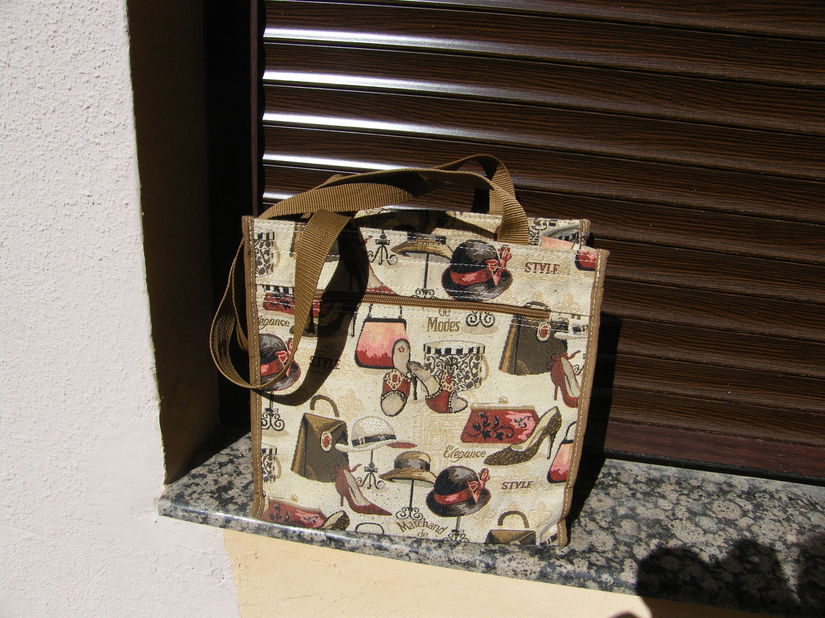 Noua-Geanta textil