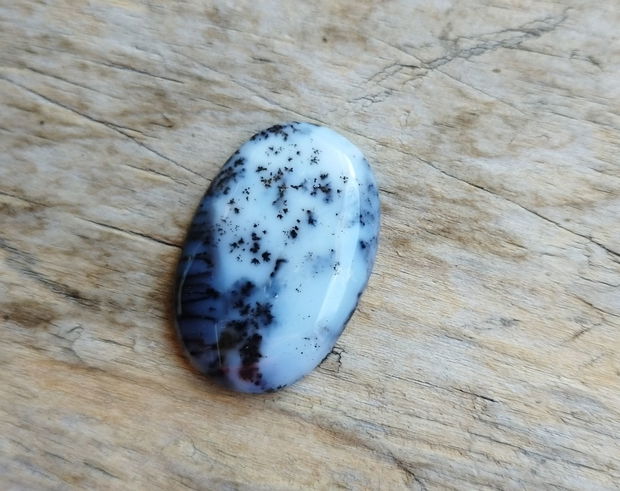 Cabochon opal dendritic, 32x22 mm