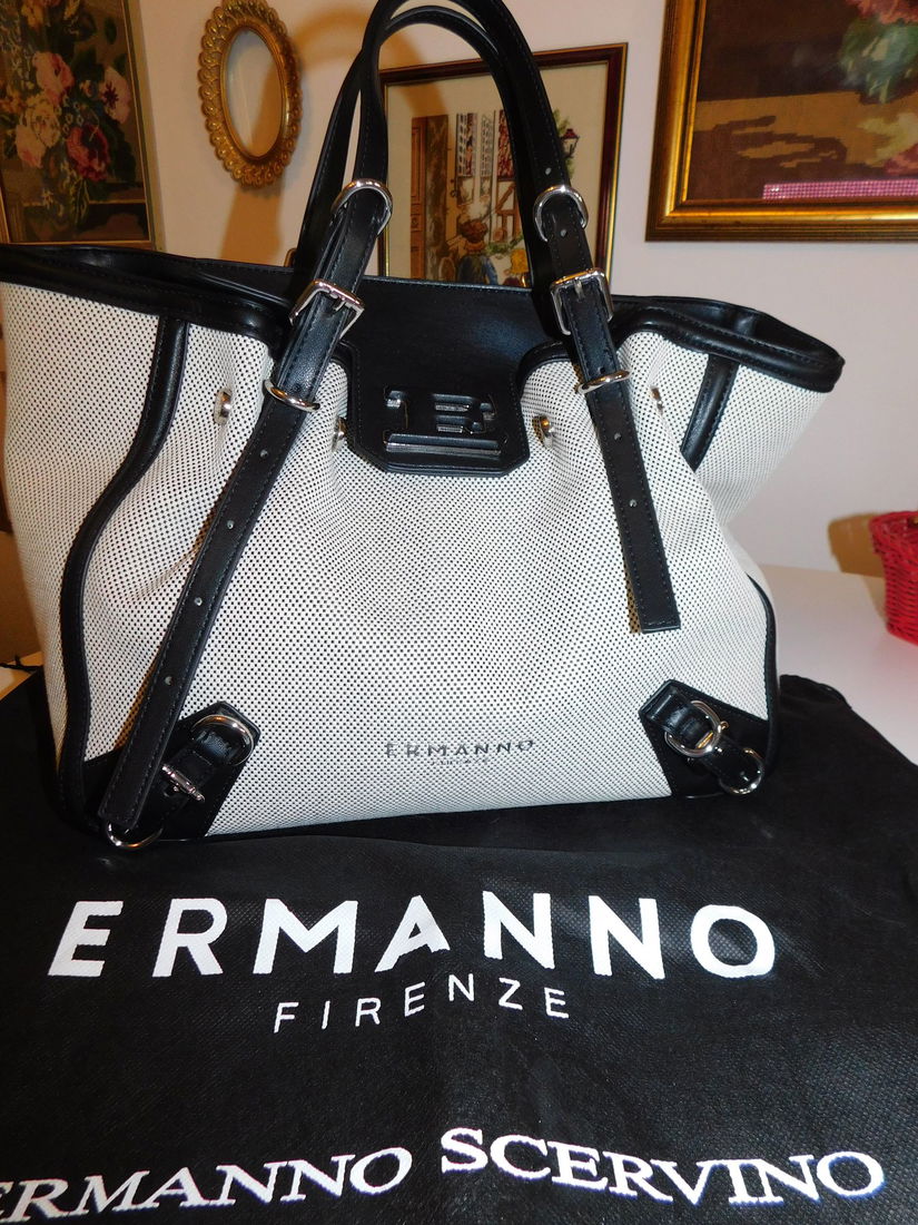 ERMANO SCERVINO, geanta noua, deosebita , saculet original,