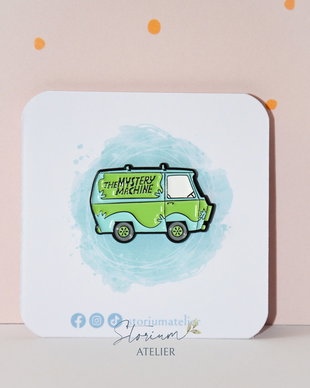 Pin metalic Mystery machine. Insigna masina misterelor