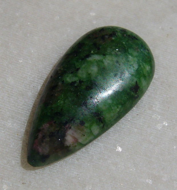 Cabochon agata ruby - zoisite lacrima aprox 29x15x5 mm