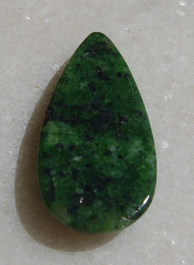 Cabochon agata ruby - zoisite lacrima aprox 29x15x5 mm