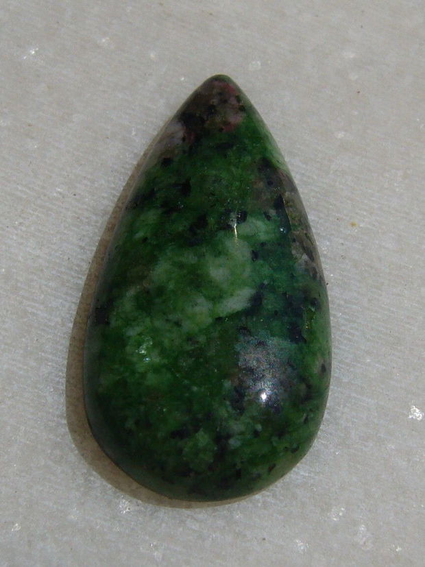 Cabochon agata ruby - zoisite lacrima aprox 29x15x5 mm