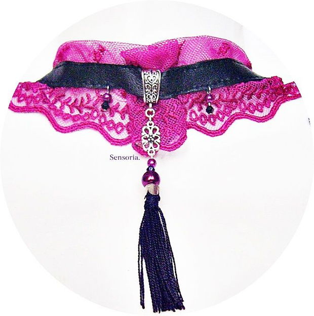 chocker dantelat violet cu ciucure