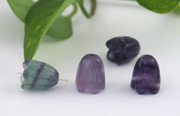 Fluorite sculptat 12x15mm (1)