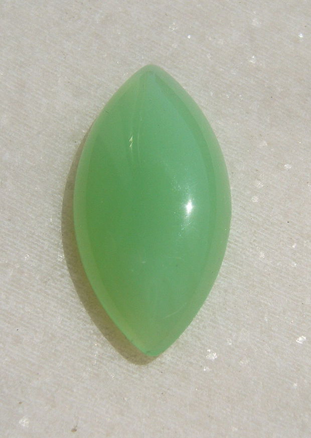 Cabochon din agata taietura Marquise aprox 31x15.5x6 mm