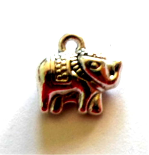 Charm metalic elefant foarte mic argintiu