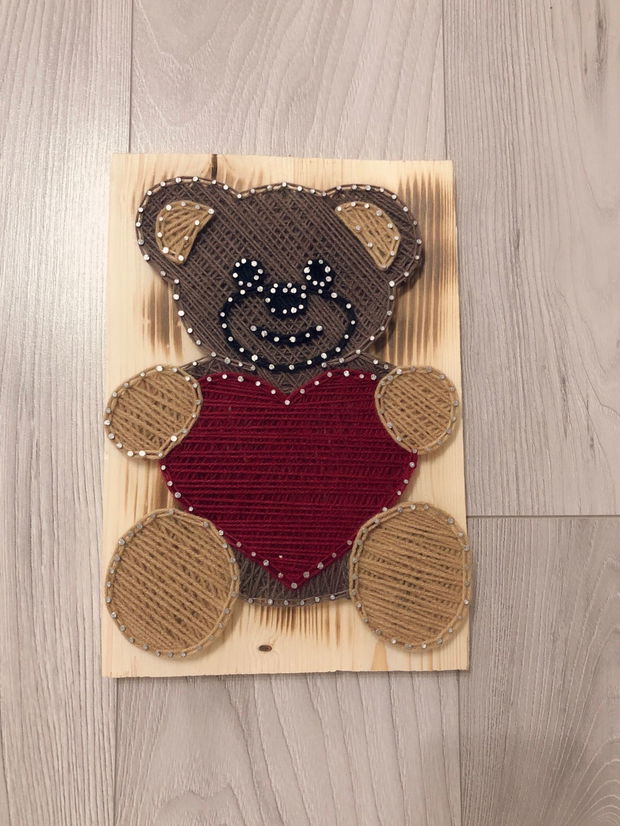 Tablouri string art