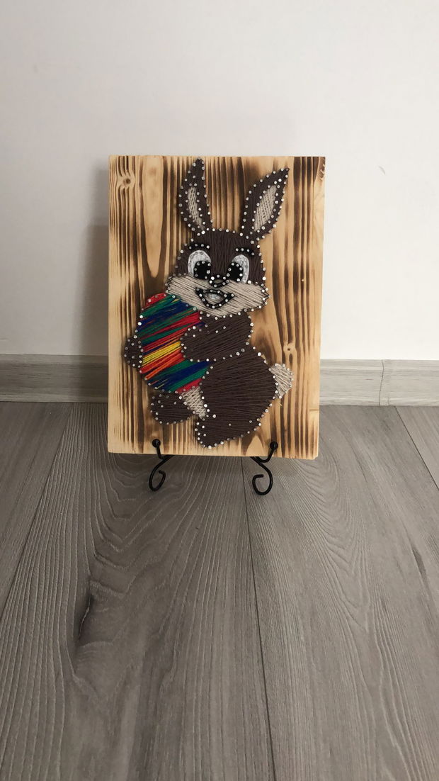 Tablouri string art