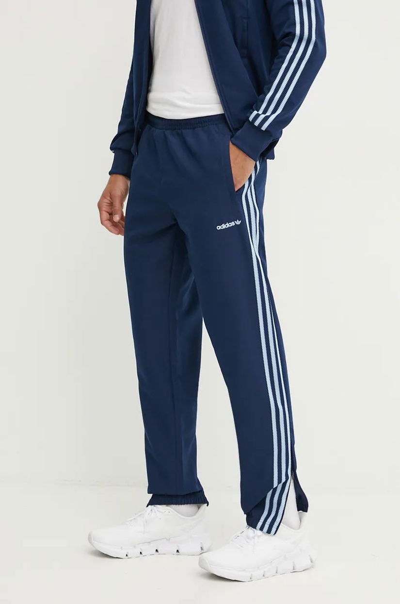 adidas Originals pantaloni de trening culoarea albastru marin, cu imprimeu, IX9625