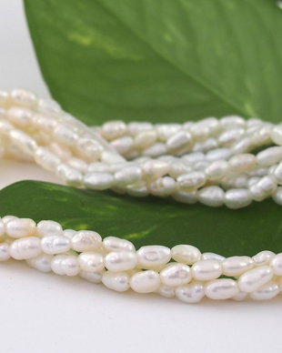 Perle cultura 3-3.5x4.5-5mm, cod ID9 (0.5sir)