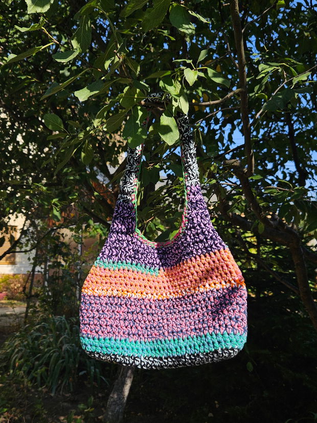 Crochet Scrappy Bag