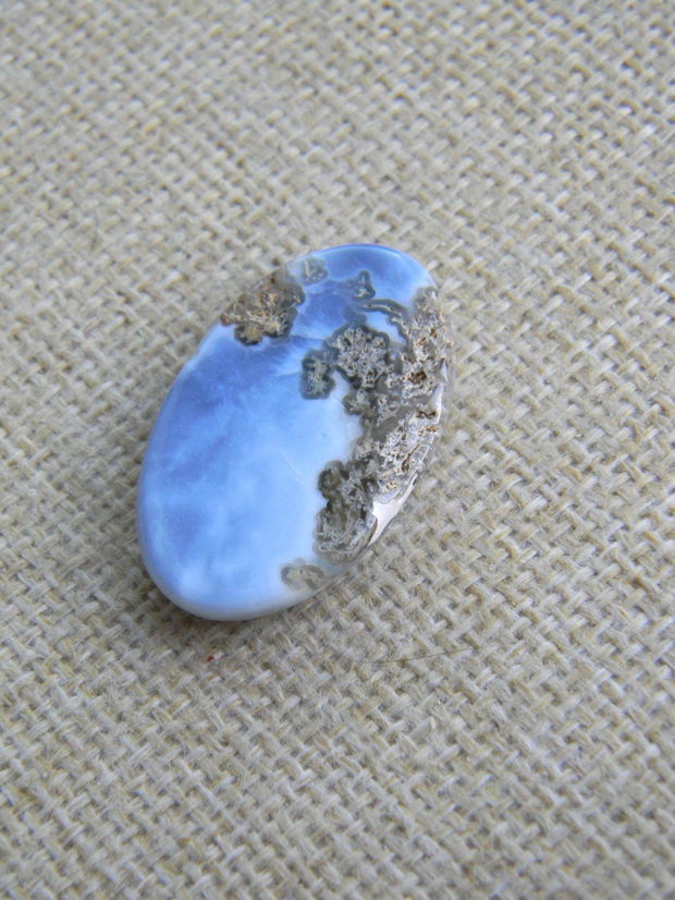 Caboson blue opal (F49-4)