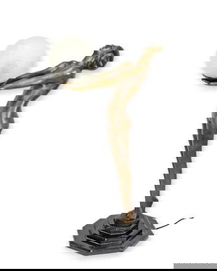 Femeie cu glob de sticla-lampa din bronz cu soclu marmura