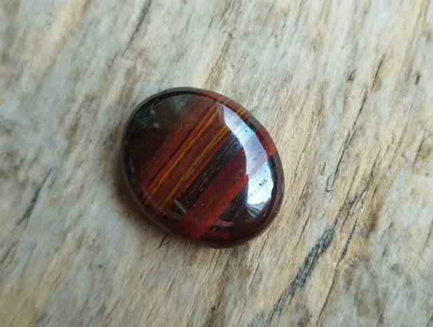 Cabochon jasp rosu cu pirita, 24x18x7 mm