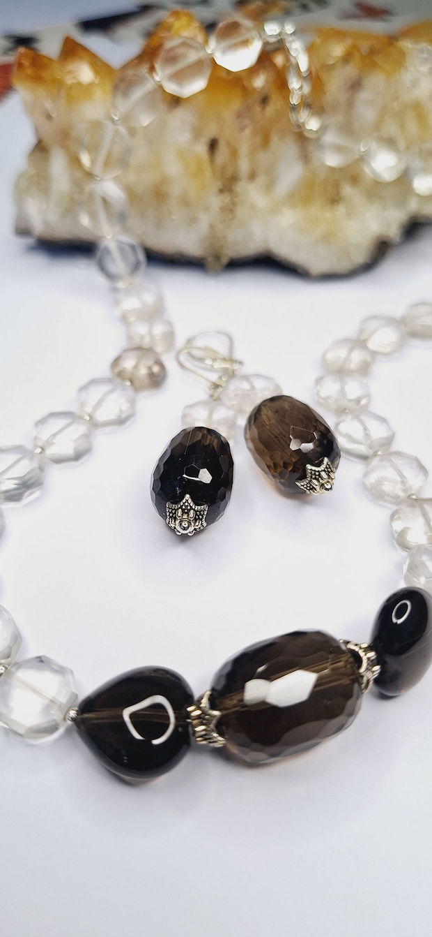 Unicat! Set colier si cercei din quartz