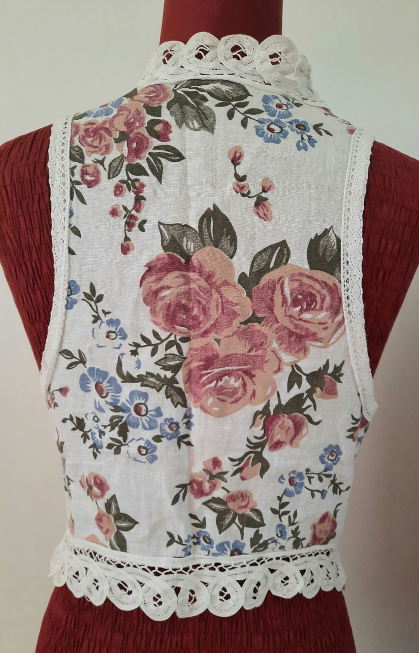 Vestă shabby chic