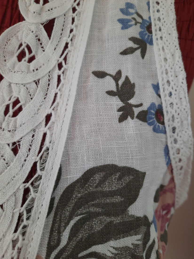 Vestă shabby chic