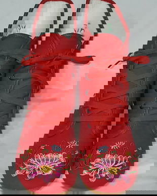 Ghete cu broderie marime 37 și 38