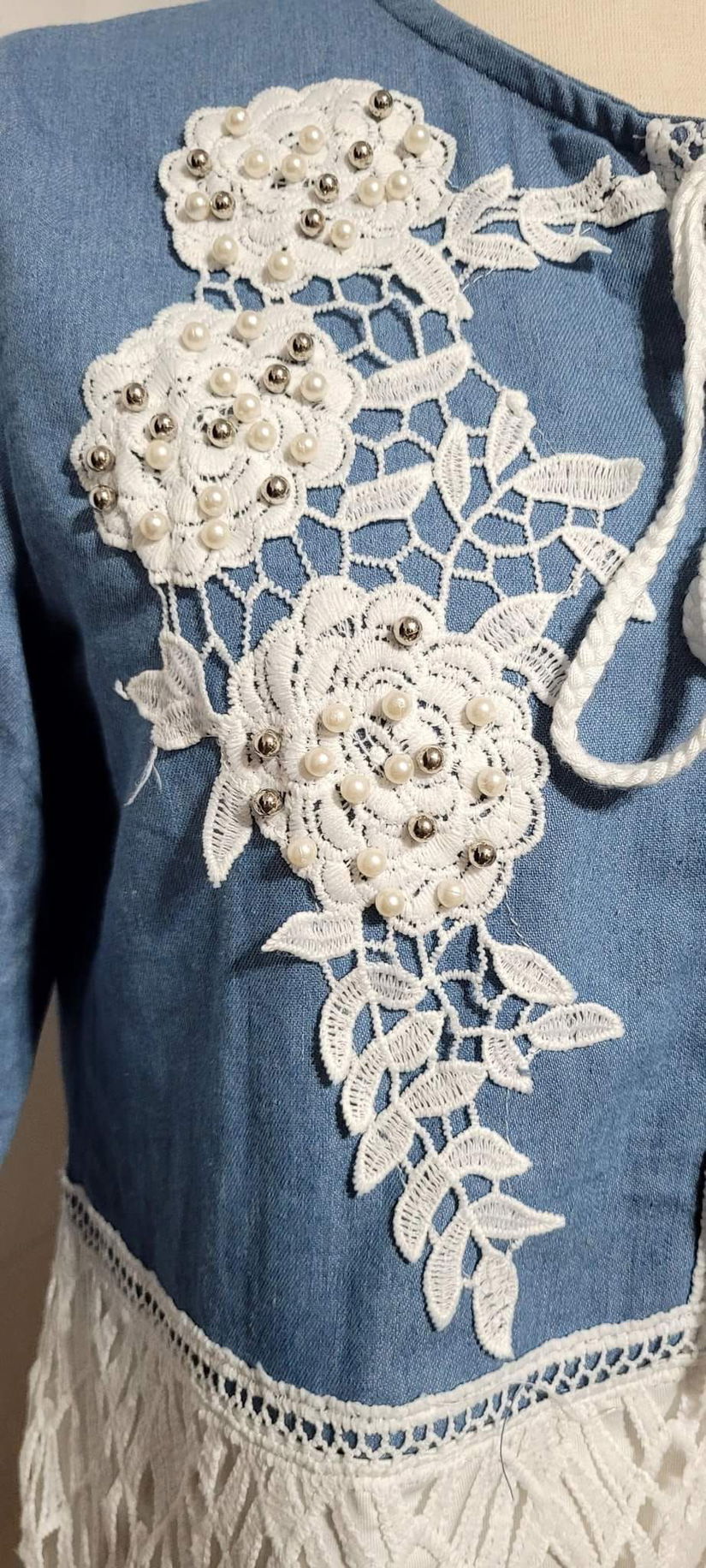 Bluza cu aplicatii m=l