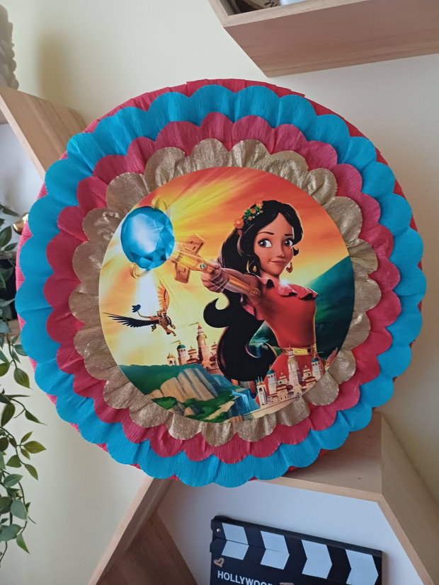 Pinata piniata Elena din Avalor