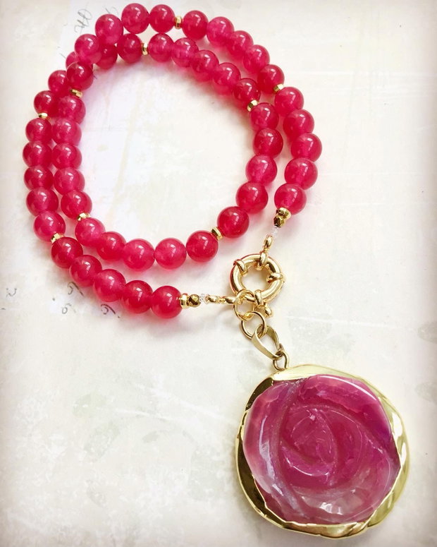 Colier floare & agate roz ciclam