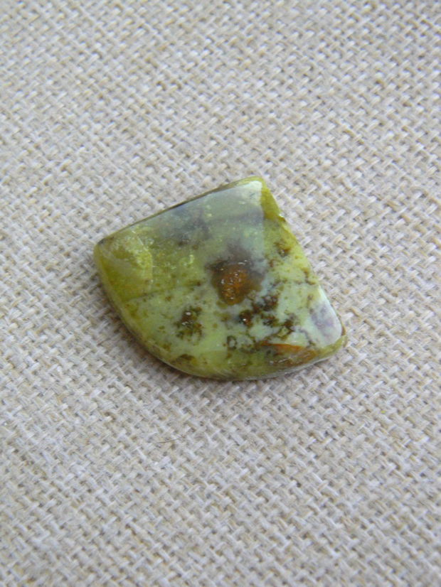 Caboson opal verde (F40-3)