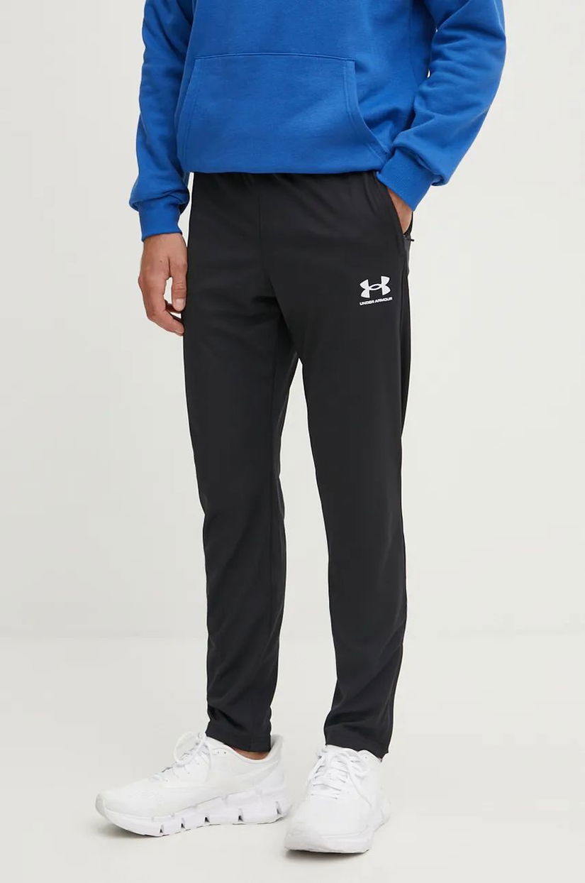 Under Armour pantaloni de antrenament Challenger culoarea negru, neted, 1382602