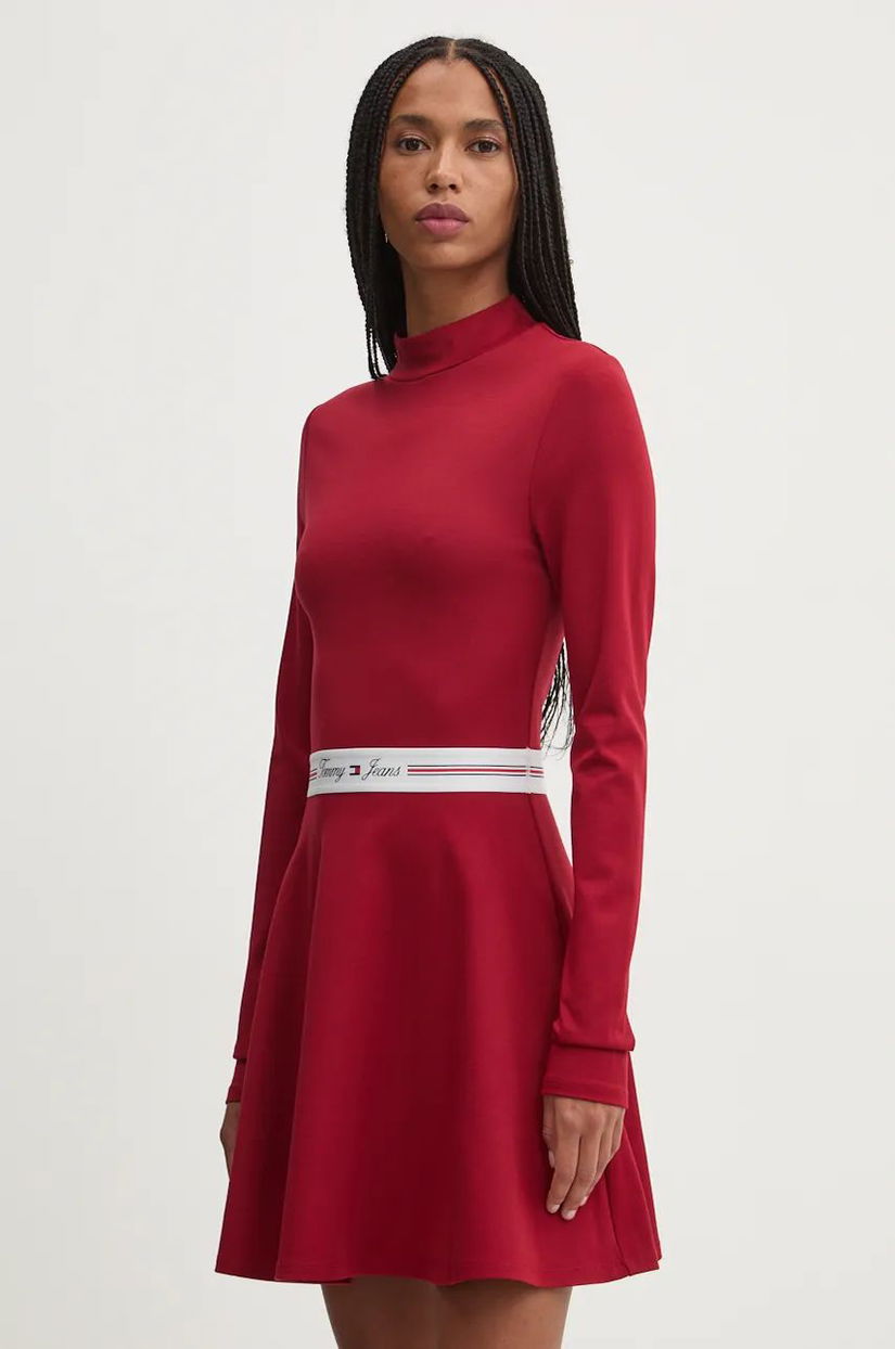 Tommy Jeans rochie culoarea bordo, mini, evazati, DW0DW18723