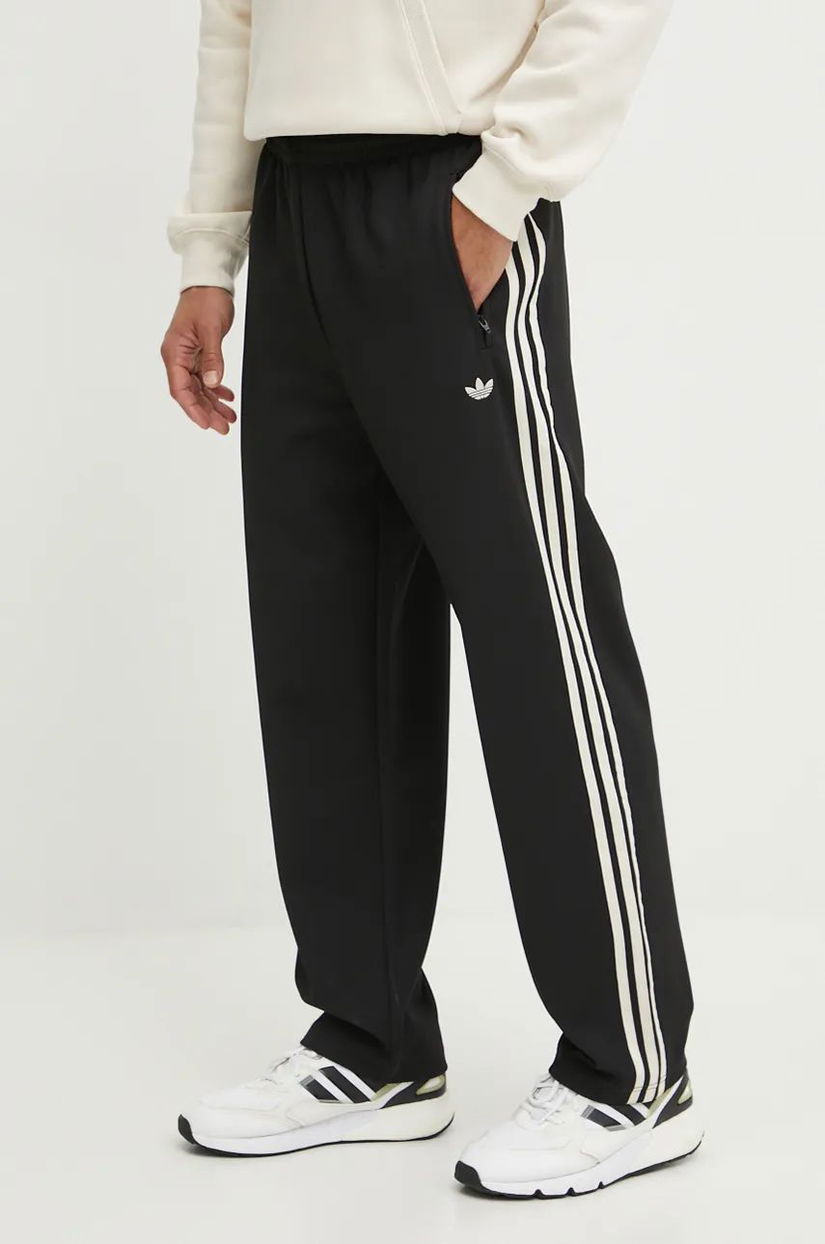 adidas Originals pantaloni de trening Trackpant culoarea negru, cu imprimeu, JN5976