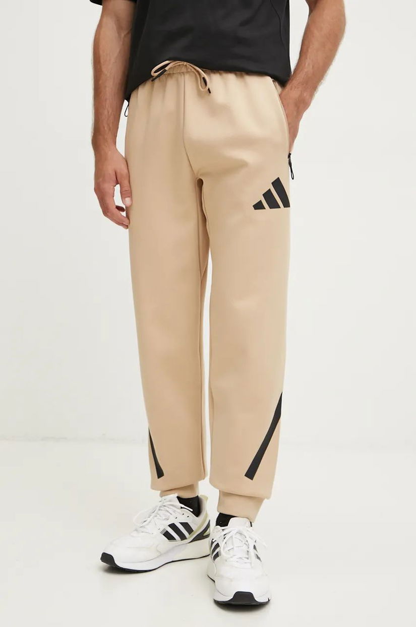 adidas pantaloni de trening ZNE culoarea bej, cu imprimeu, JE7539