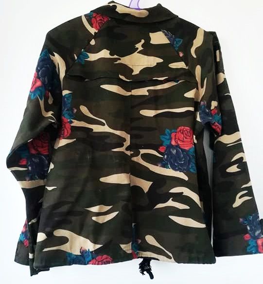 jacheta camuflaj cu trandafiri , Ka Diya , 4XL