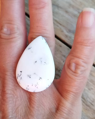 Inel argint rodiat si opal dendritic, inel reglabil