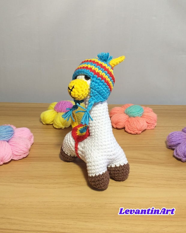 Dilia Lama/alpaca - jucarie handmade.  Figurina crosetata. LA COMANDA