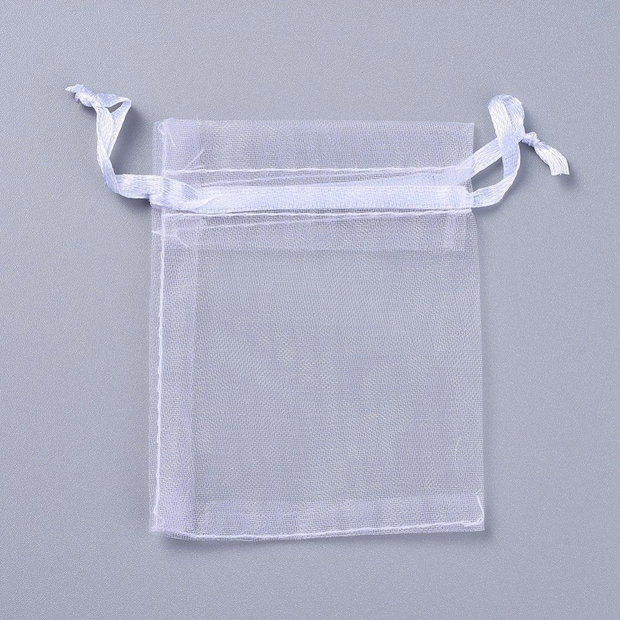 Săculeti organza albi