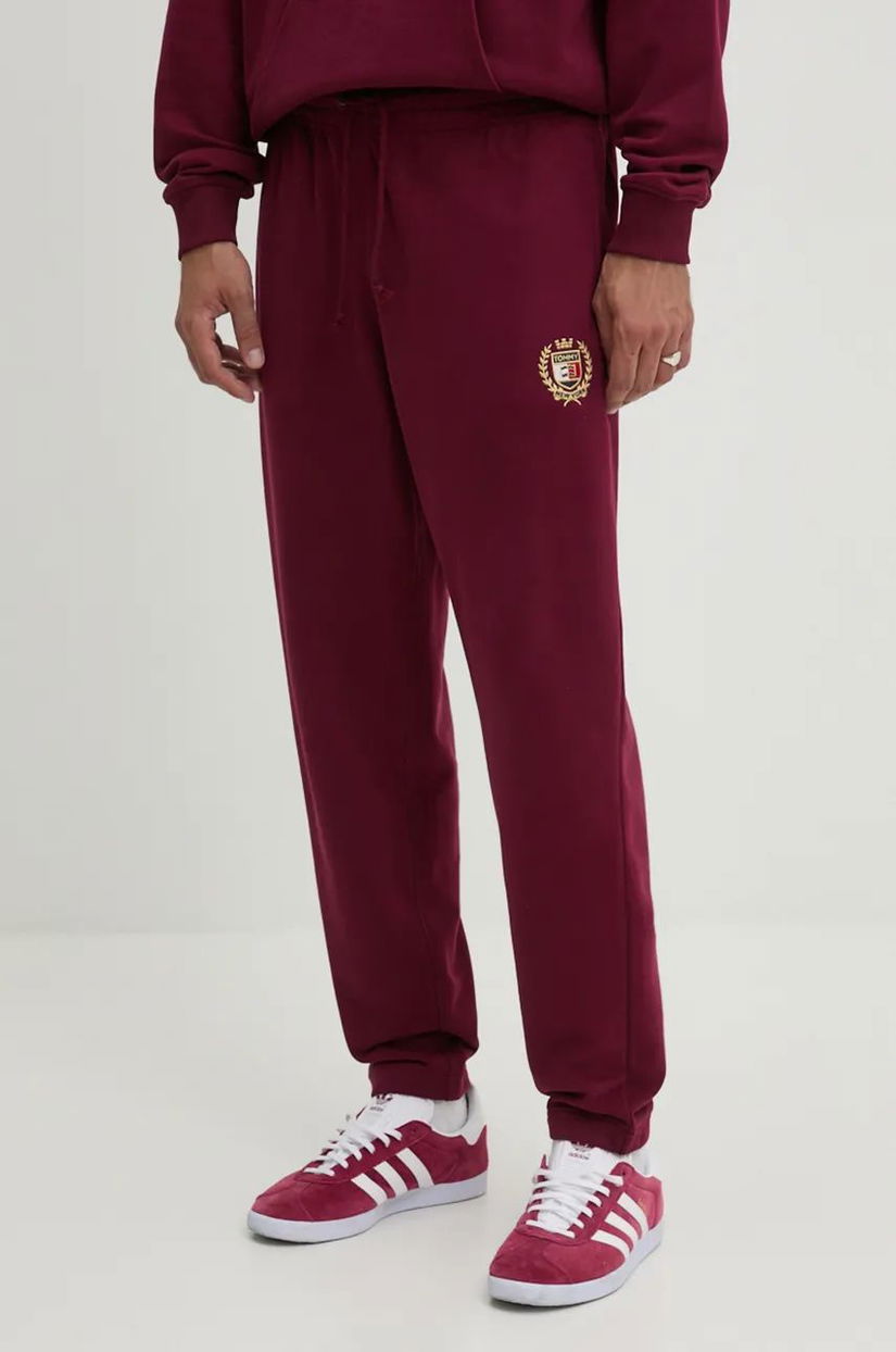 Tommy Jeans pantaloni de trening din bumbac culoarea bordo, cu imprimeu, DM0DM19805